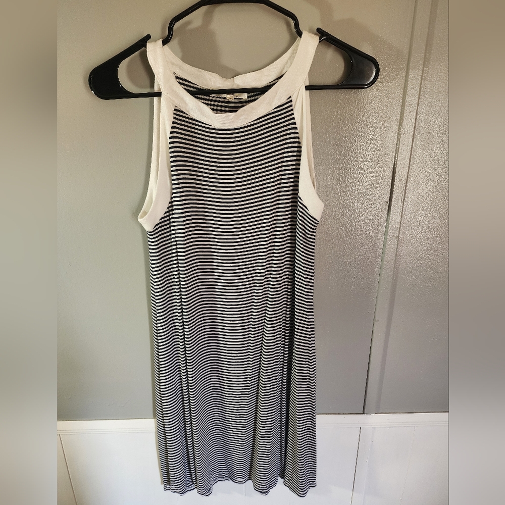 🔴 ANDREE BY UNIT Black and White Striped Midi Dress
